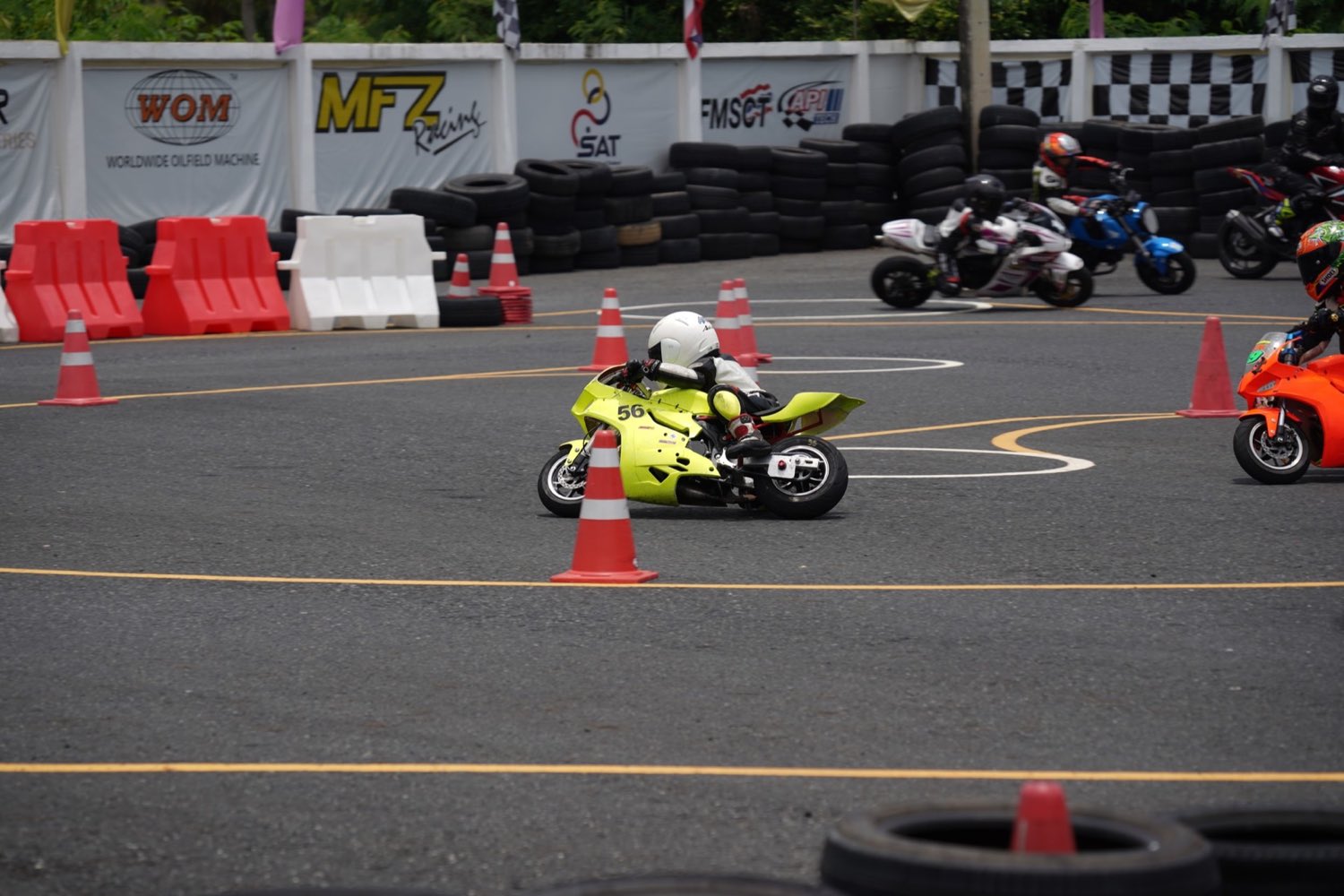 Women Racing at EEST NJT